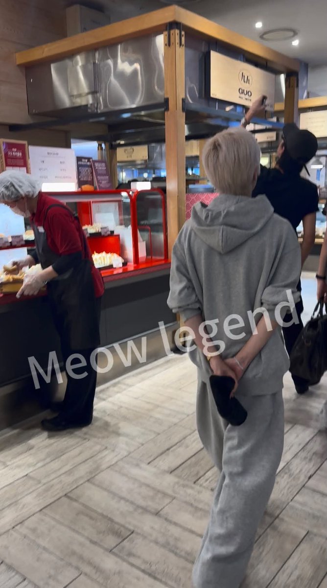 riwoo_is_on_top's tweet photo. 그는 뒤돌아서 내 아이스크림을 두 번이나 쳐다봤는데<<

ㅋㅋㅋㅋㅋㅋㅋㅋㅋㅋㅋㅋㅋㅋㅋㅋㅋㅋㅋㅋㅋㅋㅋㅋㅋㅋㅋㅋㅋㅋㅋㅋㅋㅋㅋㅋㅋㅋㅋㅋㅋㅋㅋㅋㅋㅋㅋㅋㅋㅋㅋㅋㅋㅋㅋㅋㅋㅋㅋㅋㅋㅋㅋㅋㅋㅋㅋㅋㅋㅋㅋㅋㅋㅋㅋㅋㅋㅋㅋㅋ너 그래서 사먹었어 안 먹었어ㅠㅠ https://t.co/a9iaqOSOMQ