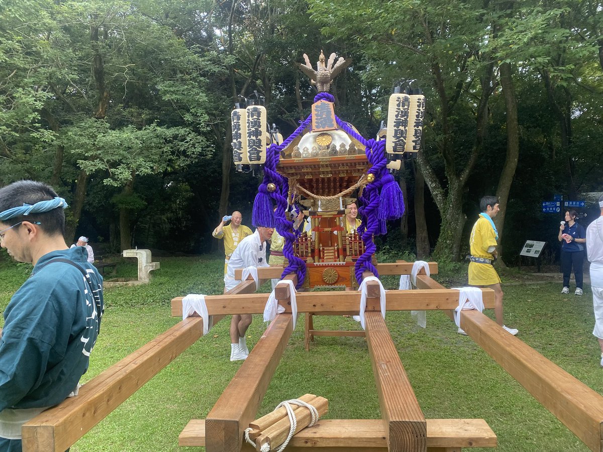 suzugami_VRChat's tweet photo. 正面から！
もうすぐ担ぐぞーーー！！！
気張って来ます！！ https://t.co/ZA8uxE6XBP