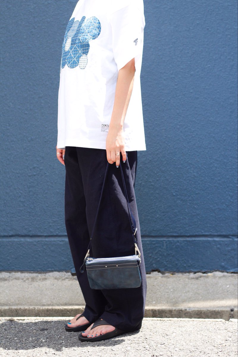 mspc_osakaflag's tweet photo. -STAFF STYLING-

【 Pollet 】

No,03160-CL
Wallet Pouch

Color: Indigo

#masterpiece  #osaka  #japan     #鞄 #madeinjapan https://t.co/GmmVDWbIhH