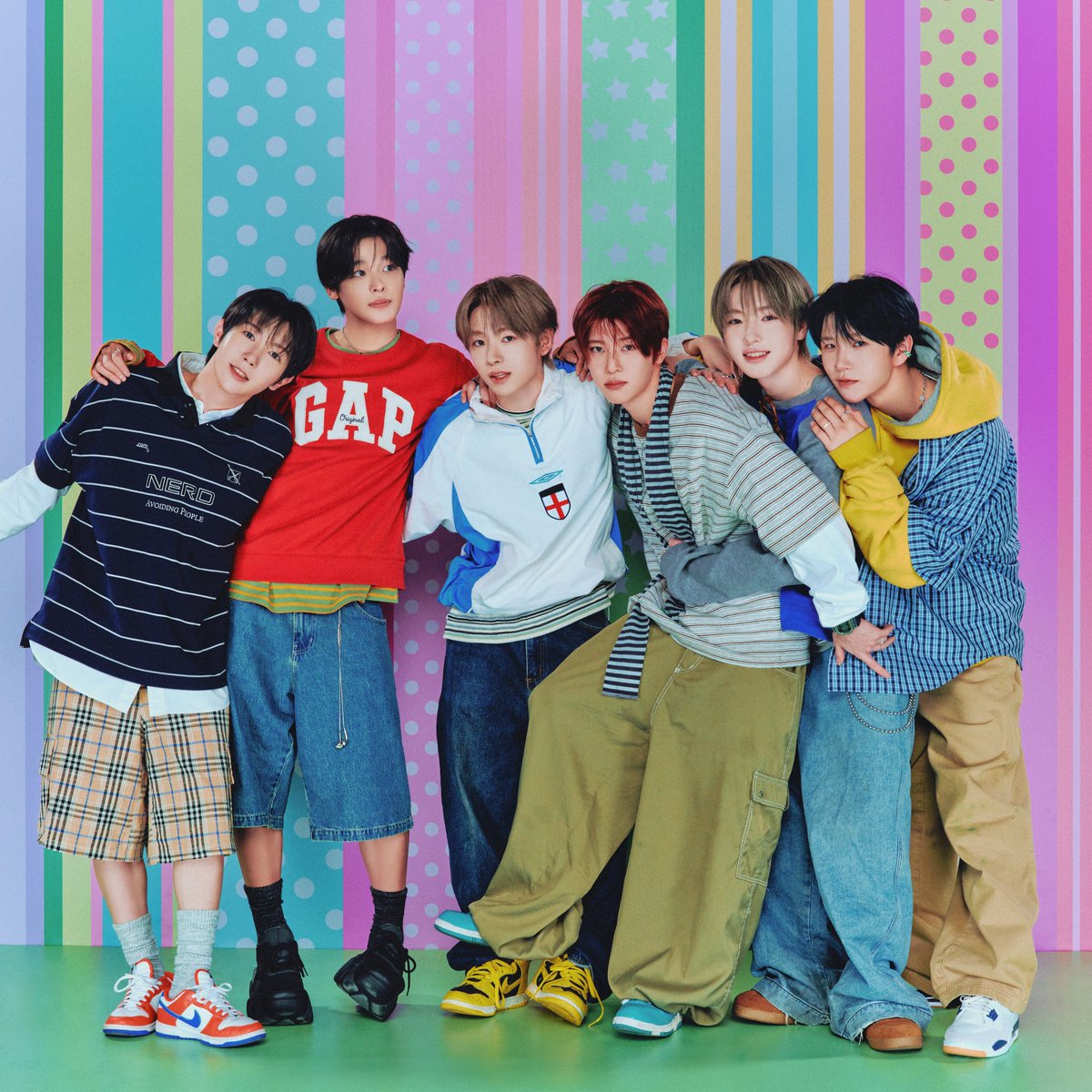 nctwish_charts's tweet photo. 📊 @nctwishofficial ranks 1st among the Top 3 best-selling SM artists in 🇯🇵 Japan (Oricon Chart) so for 2026

1. #NCTWISH — 472,068 copies 💚
2. RIIZE —  421,118 copies
3. aespa —  124,995 copies

#엔시티위시 @nctwish_jp https://t.co/n25SNm8LwP