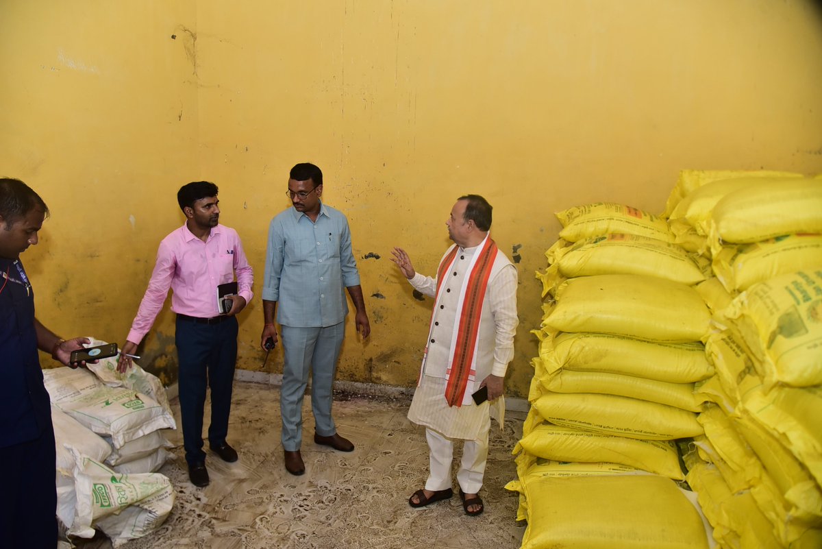 JPSRathoreBJP's tweet photo. #SahkarSeSamriddhi #Cooperative #Sahkarita #Gonda #BJP4UP #JPSRathore https://t.co/4Om4gsPR30