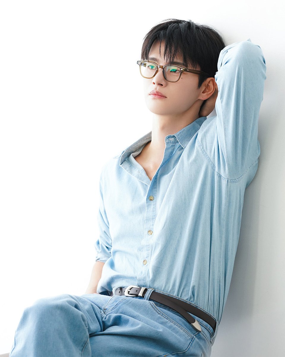 storyjcompany's tweet photo. [#📝]
제목: 서인국_의류광고_최고

📸 https://t.co/O0drj0QZtY

#서인국 #SeoInGuk #ソ・イングク @Whatsup_Inguk 
#벤치 #BENCH #광고 #비하인드  
#스토리제이컴퍼니 #Storyjcompany #네이버블로그 https://t.co/JnFqMup7Ry