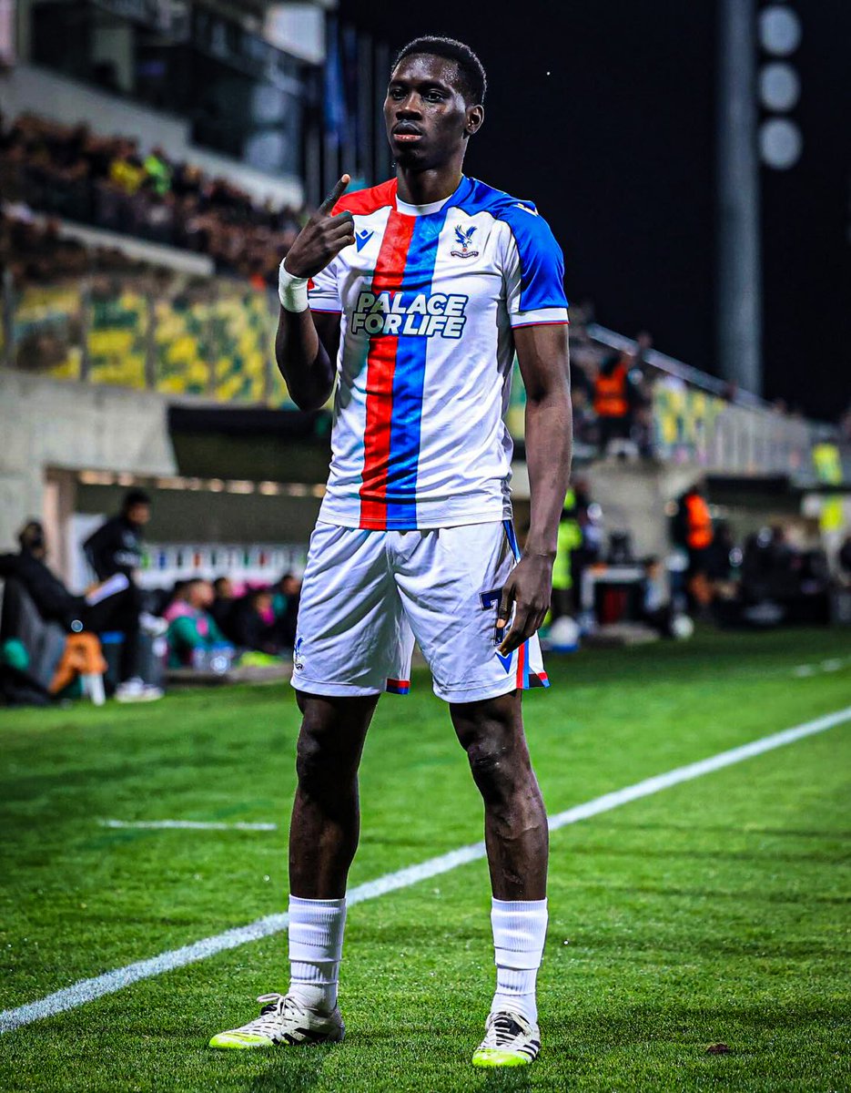 ArenaSports's tweet photo. Rafael Leao transferi için AC Milan ile temaslarını sürdüren Fenerbahçe, olumsuz bir ihtimale karşı alternatif olarak Crystal Palace forması giyen Ismaila Sarr’ı belirledi.

(Fanatik) https://t.co/uZ2iBT3b5W