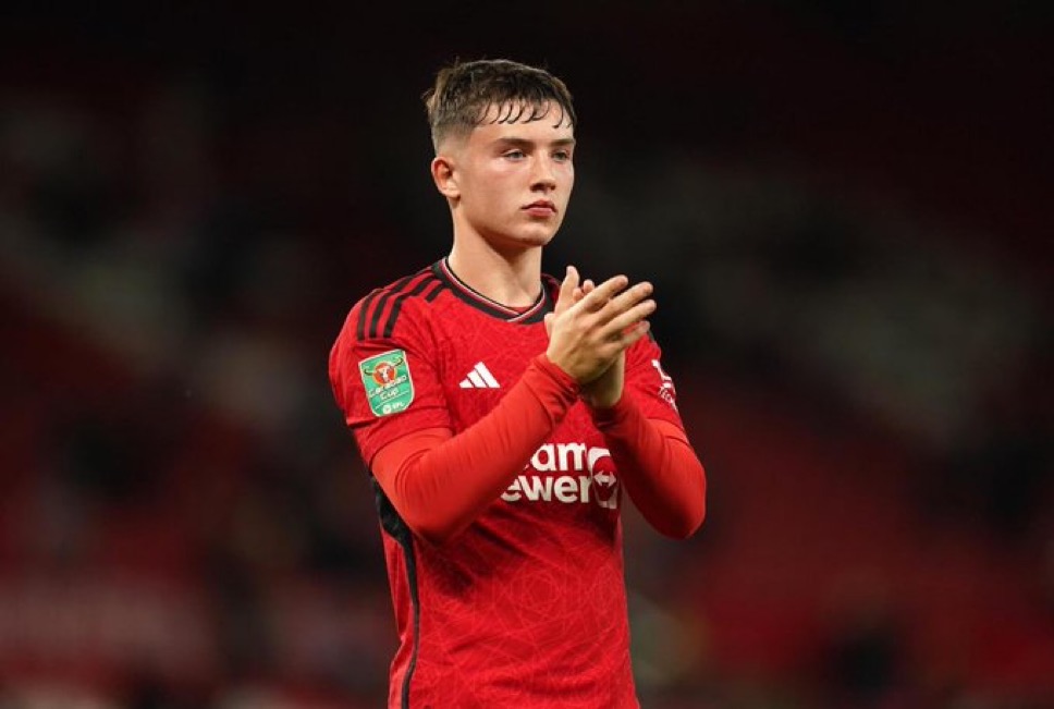 SimplyUtd's tweet photo. 🚨 JUST IN!

Dan Gore is very close to joining Middlesbrough on a permanent deal.

[@louorns] https://t.co/I2yibmAn2D