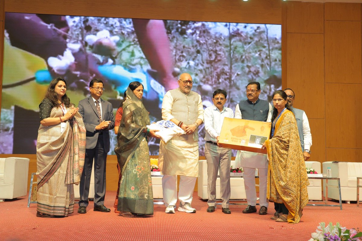 cotcorp_ho's tweet photo. Marking the 56th Foundation Day celebrations of The Cotton Corporation of India Ltd. (CCI), Hon'ble Union Minister of Textiles, Shri Giriraj Singh, distributed modern farm equipment, including Kapas Plucker Machines, Cotton Stalk Shredder Machines and Contamination Control Kits, to cotton farmers and Farmer Producer Organisations (FPOs). The initiative aims to promote scientific and sustainable cotton cultivation, enhance fibre quality, reduce contamination at the farm level and improve productivity, thereby enabling better value realisation for farmers while strengthening the quality and competitiveness of Indian cotton.
