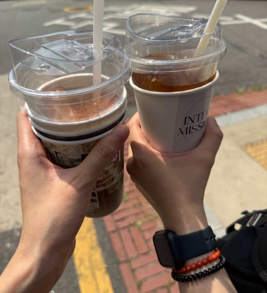 nnPUPPYnn's tweet photo. 和朋友一起去了生咖💕 https://t.co/yNexhIjCa7