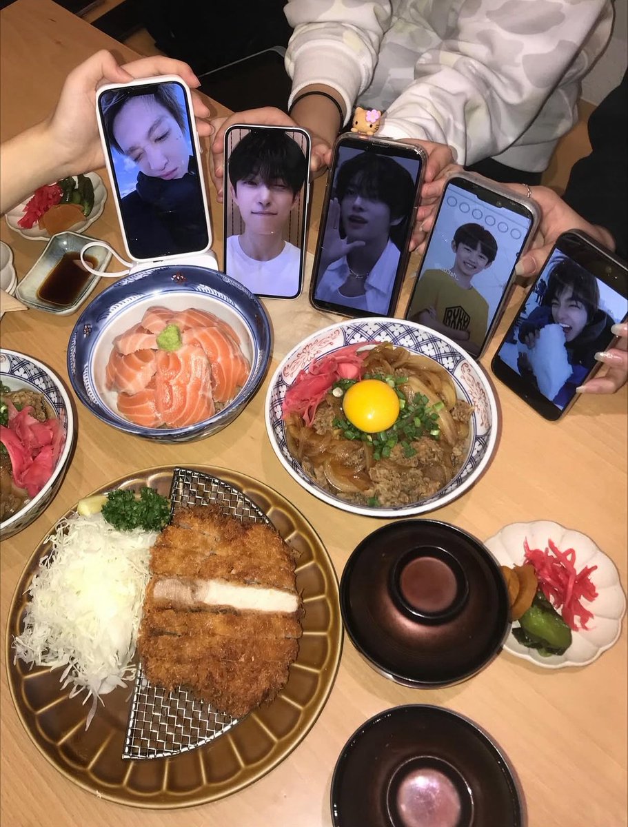 b4kzo's tweet photo. #친구들아놀자 https://t.co/QmnNxnURVy