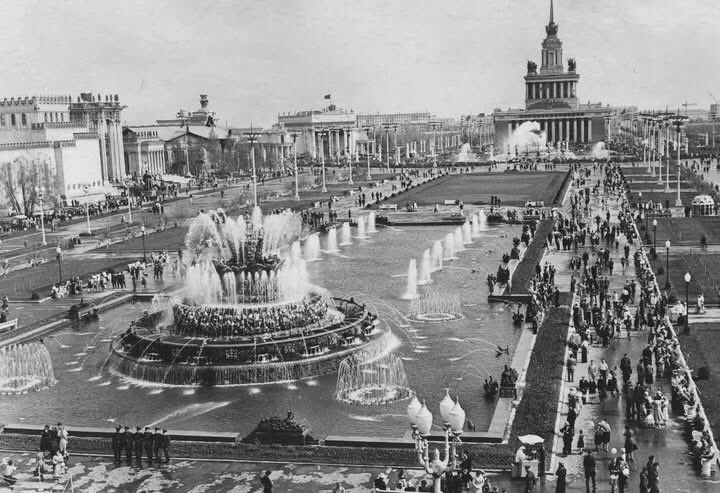 sohi1962's tweet photo. 1 августа 1939 г. в Москве состоялось торжественное открытие ВСХВ ( ВДНХ) https://t.co/07vZJfvMOx