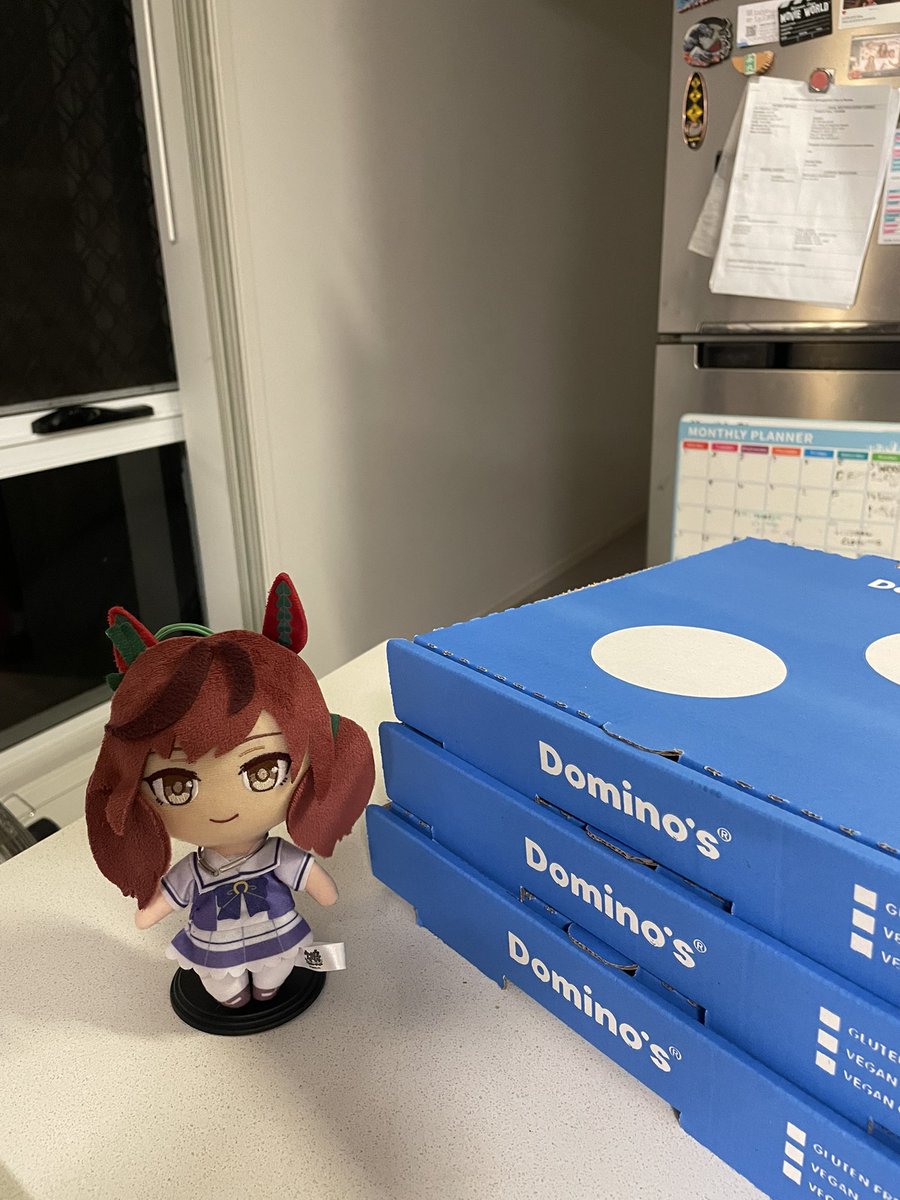 zuzukkini's tweet photo. Pizza time https://t.co/a96MyYFpMd