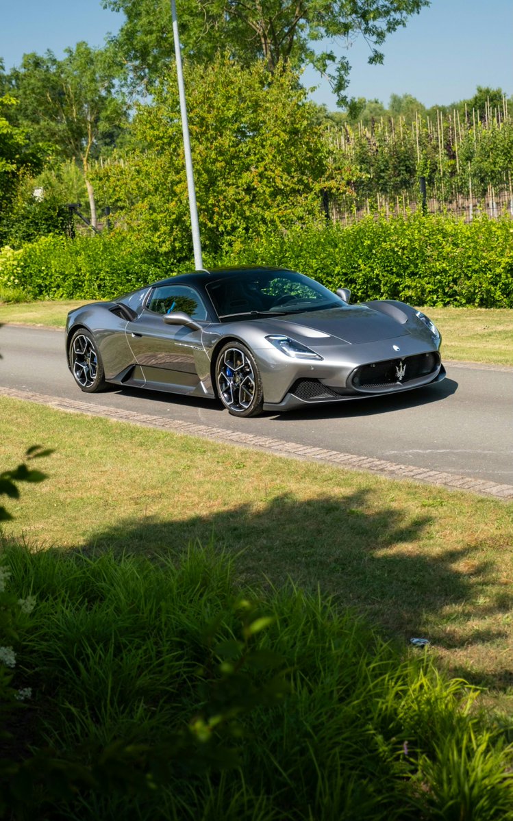 Rinoire's tweet photo. #SuperCarSaturday
#Maserati MC20 https://t.co/W5duNYMtCn