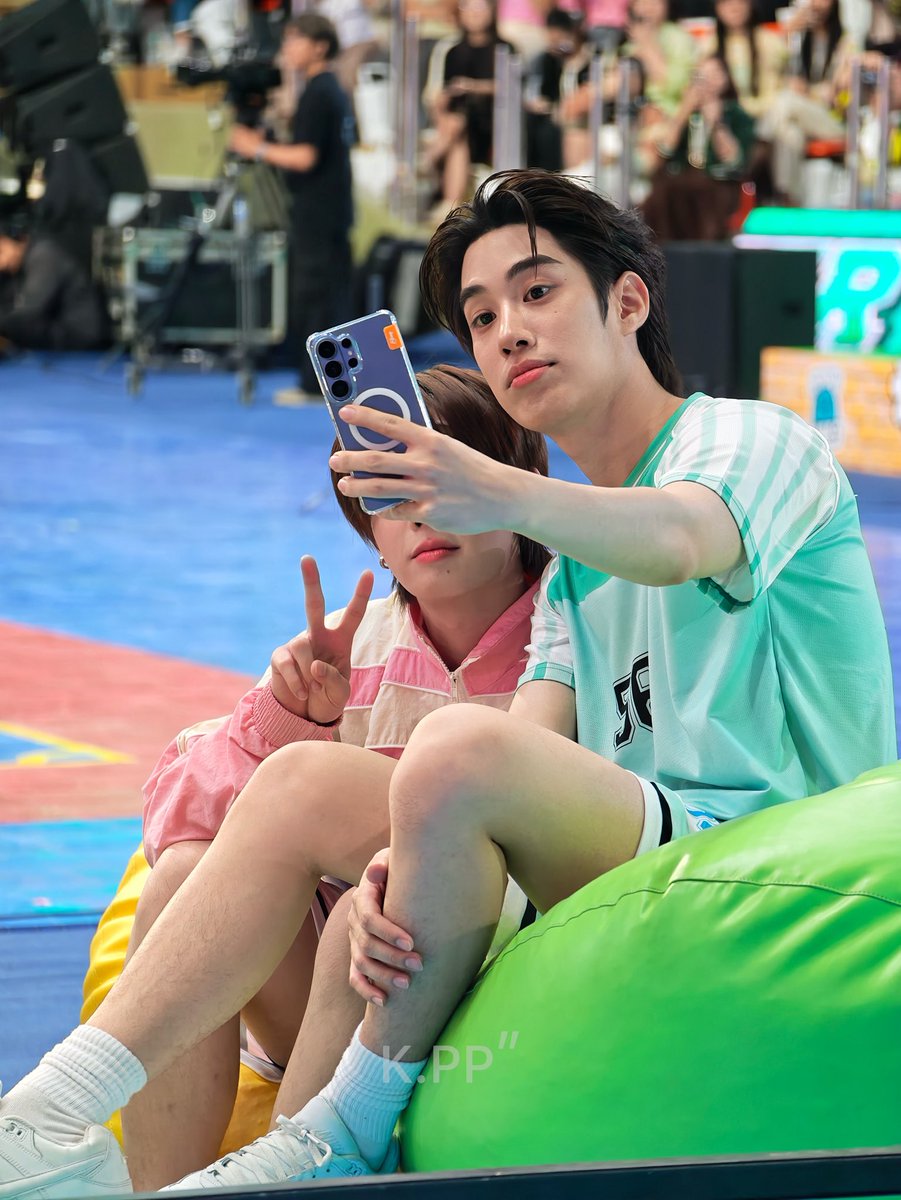 2PpcnM's tweet photo. แม่ ๆ จะได้เห็นรูปนี้มั้ยน้อออออ 🤭🤭

TFO DMD SPORTSDAY 26
#เติ้ลเฟิร์สวันสนามนี้มีรัก 
#DMDSportsDay2026 https://t.co/sfvKZXkMEt