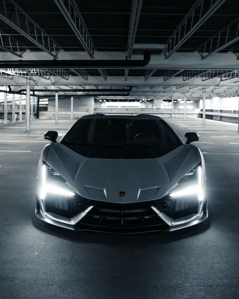 Elitecargasm's tweet photo. Lamborghini Revuelto ♠️ https://t.co/CBSneL9MjK