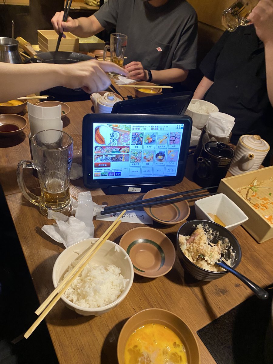 tomoyuki_unk's tweet photo. ともゆき洋服譲渡会兼、温野菜会始まりました https://t.co/KbOlhaSGsR