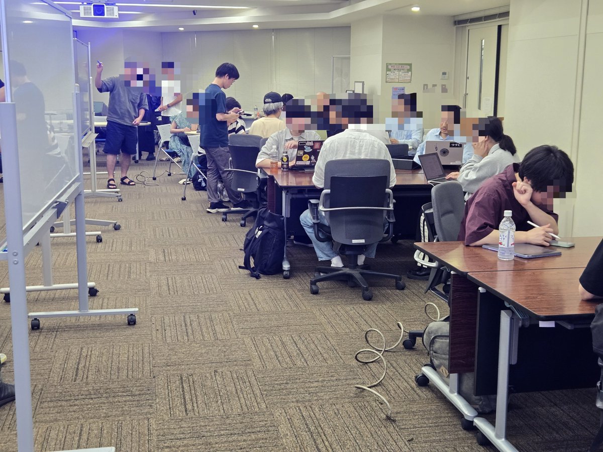 grandchildrice's tweet photo. 東京大学ブロックチェーンイノベーション寄付講座　暗号×ブロックチェーンSG

にて

初回の講義を担当しました
「Programmable Cryptography概要編」

去年は20名で5チームがETHTokyo入賞
今年も50名の生徒たちをETHGlobal Tokyoで無双させます https://t.co/YF6RUQArfq
