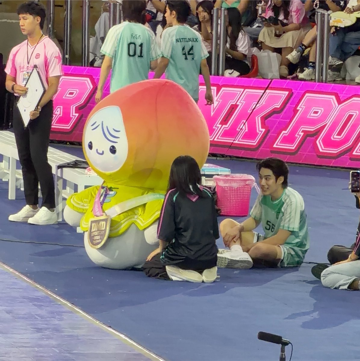 betkrut's tweet photo. ดาราสาวพุงย้อยของแท้ 

TFO DMD SPORTSDAY 26
#เติ้ลเฟิร์สวันสนามนี้มีรัก 
#RainyTF
#DMDSportsDay2026 https://t.co/7a5yCQ5hgO