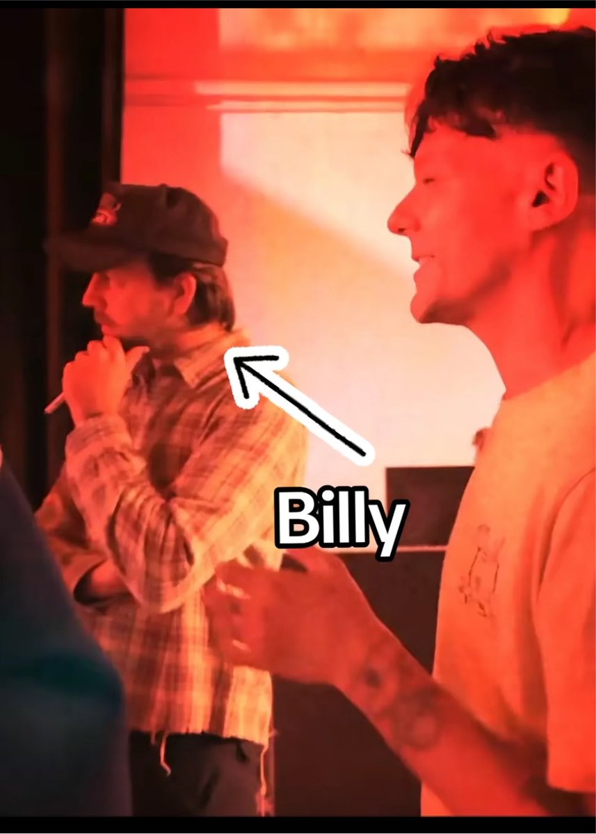 slovesflowers's tweet photo. Lets bring Billy back! Miss him! 

#billy
#larry
#larryisreal https://t.co/BBIFciTeyx