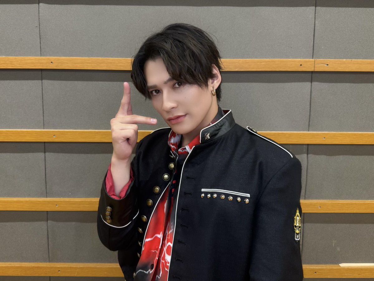 onenonly_tokyo's tweet photo. 『MUSIC FAIR』をご覧いただいた皆さま
僕たちは #ONENONLY(#ワンエン オンリー) です🐶

◤ WHO?? ◢  
ボーカル🎤
#TETTA(#関哲汰) 

Instagram📸
🔗https://t.co/inR2RciDDh

@MUSICFAIR_Fuji
#Yes_EBiDAN15th #EBiDAN https://t.co/9cGRqRGERE