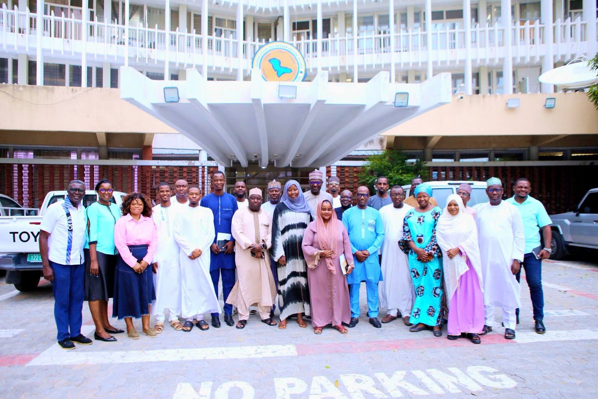 lcbc_cblt's tweet photo. 🎓 The Lake Chad Basin Commission #LCBC proudly marks the successful completion of the Young Professionals Programme at its Headquarters in N'Djamena.

Over the past months, talented young women and men from across the Lake Chad Basin have strengthened their skills, gained valuable professional experience, and enhanced their capacity to contribute to a more resilient, peaceful, and sustainable region.

The @lcbc_cblt  and its Member States, extends its heartfelt appreciation to Global Affairs Canada @GAC_Corporate and Alinea International @Alinea_Ideas  for their unwavering support, commitment, and partnership in making this transformative initiative a success.

Together, we are investing in the next generation of leaders driving peacebuilding, environmental stewardship, and sustainable development across the Lake Chad Basin. 🌍🤝

#LCBC #YoungProfessionals #YouthEmpowerment #LakeChadBasin #GlobalAffairsCanada #AlineaInternational #RegionalDevelopment
