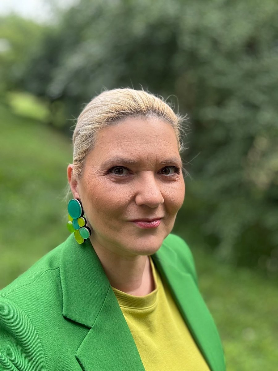 RadioNowySwiat's tweet photo. A może wpadniecie na grilla? Zbieramy się o 12:00. Rozpala @GrabarczykBeata, będą dr Magdalena Baran, @romanimielski i @macdac. Wstęp na hasło #Deliberatorium. Wszyscy mile widziani https://t.co/ZzrHfkMwoa