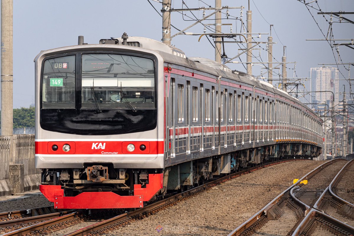 aldie_png's tweet photo. 149Fの童話のような顔が帰ってきた！

🚋: BOO 205JR149 https://t.co/uY5tbPaZW3