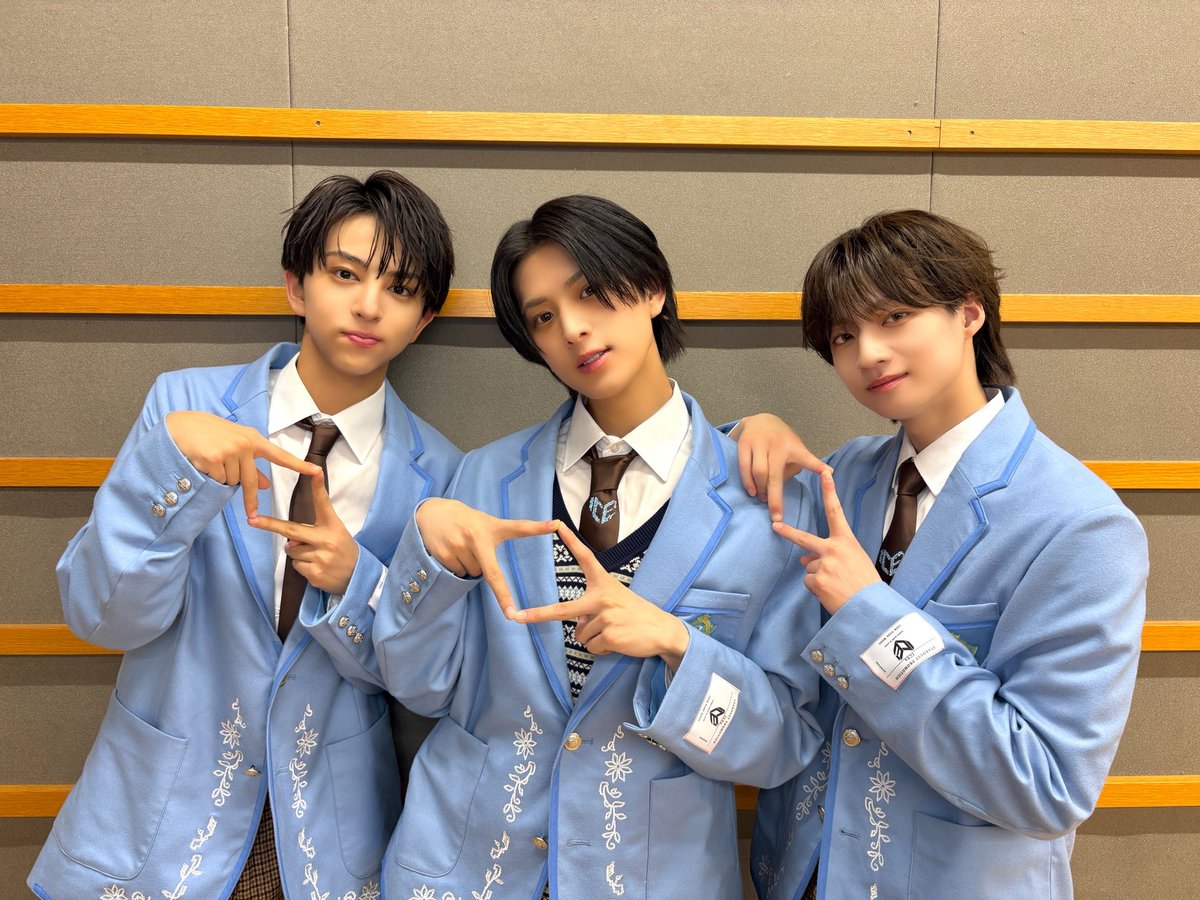 ICEx_official's tweet photo. ＼フジテレビ系『MUSIC FAIR』／

#EBiDAN で「Yes! 東京」を披露！

#ICEx からは #阿久根温世 
#志賀李玖 #八神遼介 が出演しました！
トークには #阿久根温世 が参加！🎤

ICEx気になった!!という方はこちら👇🏻
🧊https://t.co/MPzB3c1n0u

@MUSICFAIR_Fuji
#MUSICFAIR #ICEx #COOLer https://t.co/ViywGuzRKC