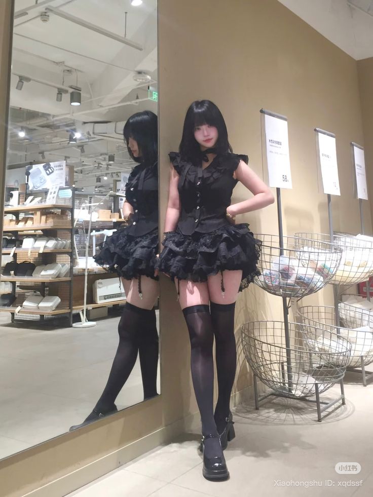 Yūrei 幽霊 tweet media