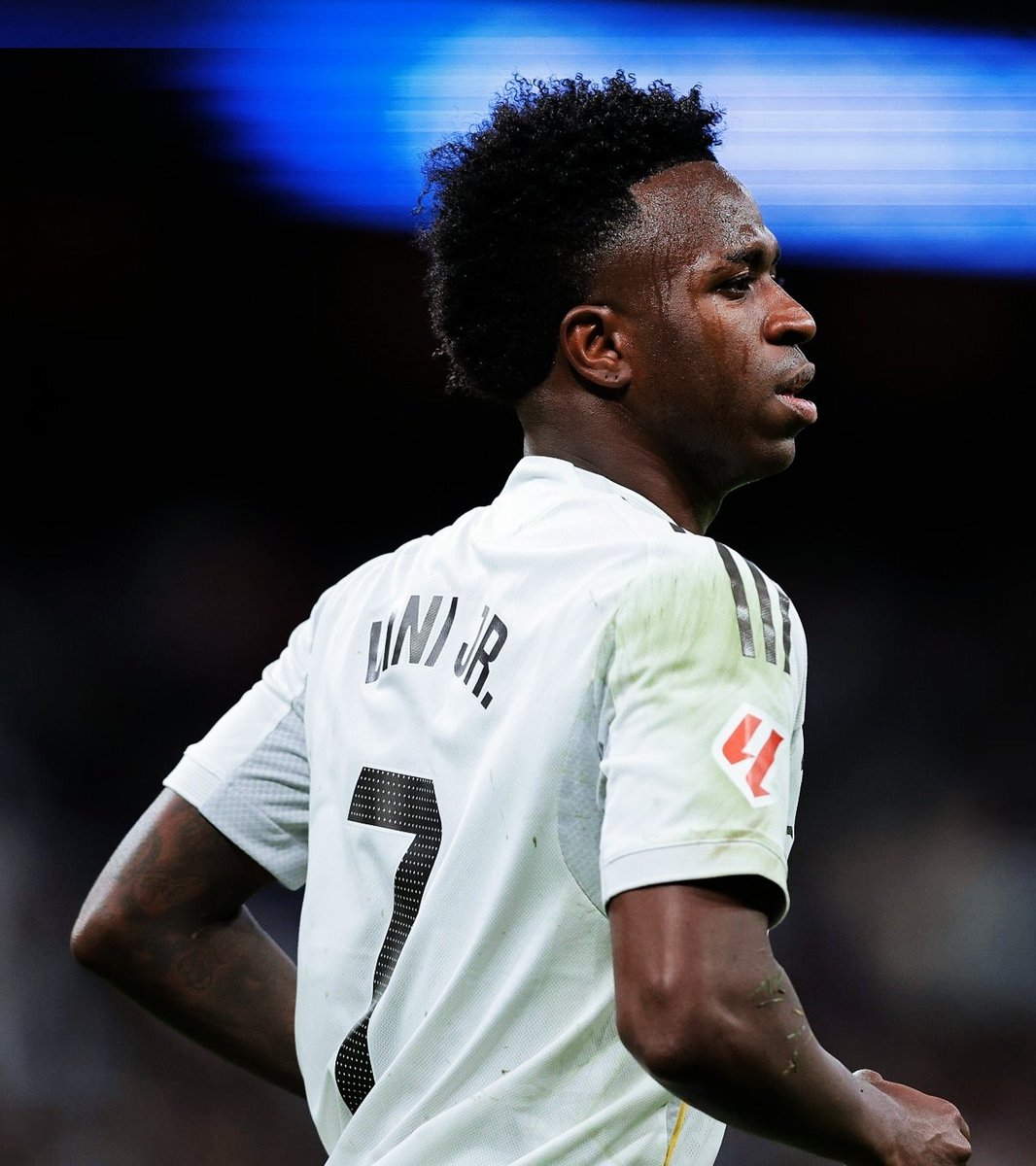 theMadridZone's tweet photo. 🚨 BREAKING: Arsenal’s sporting director Berta HELD TALKS with Vini’s CAMP.

He would be the STAR OF THE PROJECT. Arsenal are willing to make an EXCEPTION to their wage structure to sign Vinicius. Arsenal’s ownership have APPROVED the figures for a deal. 

Arsenal feel like Vini would ELEVATE Arsenal’s brand to NEW HEIGHTS and think he would be the FACE of the club and possibly the PREMIER LEAGUE. @MarioCortegana @David_Ornstein