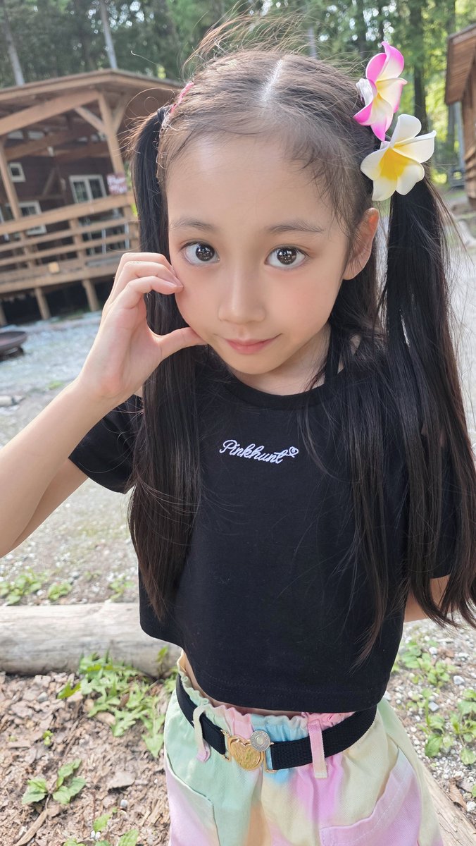 HoshiHirarin's tweet photo. 📢みんなに質問ꕀ⋆❣️

夏といえば…どれ❓
🏕キャンプ  🌊海  🎆花火

ひらりんは幼稚園時代からの親友と
キャンプ🏕にきてるよ～ᥬ😊ᩤ🎶
風がとってもいい気持ち🍃

みんなもステキな週末を過ごしてね🌈✨

#星咲ひらり #ひらりん https://t.co/wv4DonwA2r