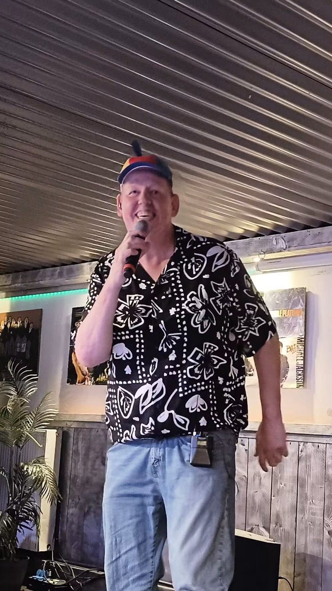 ANDREPRONK's tweet photo. Vanavond gewoon weer 2 leuke boekingen in het land
Dat word een feestje π€π€π₯π₯
https://t.co/nGLMBHYEb1
#gaserop #weekend #livemusic https://t.co/AnLpkXMXhl