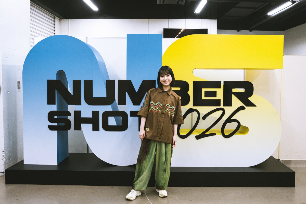 NUMBERSHOT_'s tweet photo. 【TOMOO】

初のNUMBER SHOT！！
軽快なリズムと共にスタートしたステージ！🪩
瞬く間に会場全体が、力強く、魅惑的な歌声の渦に飲み込まれてゆく

「まるっといい時間に」の宣言通り、
アクシデントさえも一つのステージに！✨
最高の“Present”しっかり受け取りました！

#TOMOO #NUMBERSHOT https://t.co/uYjdUXH6wv