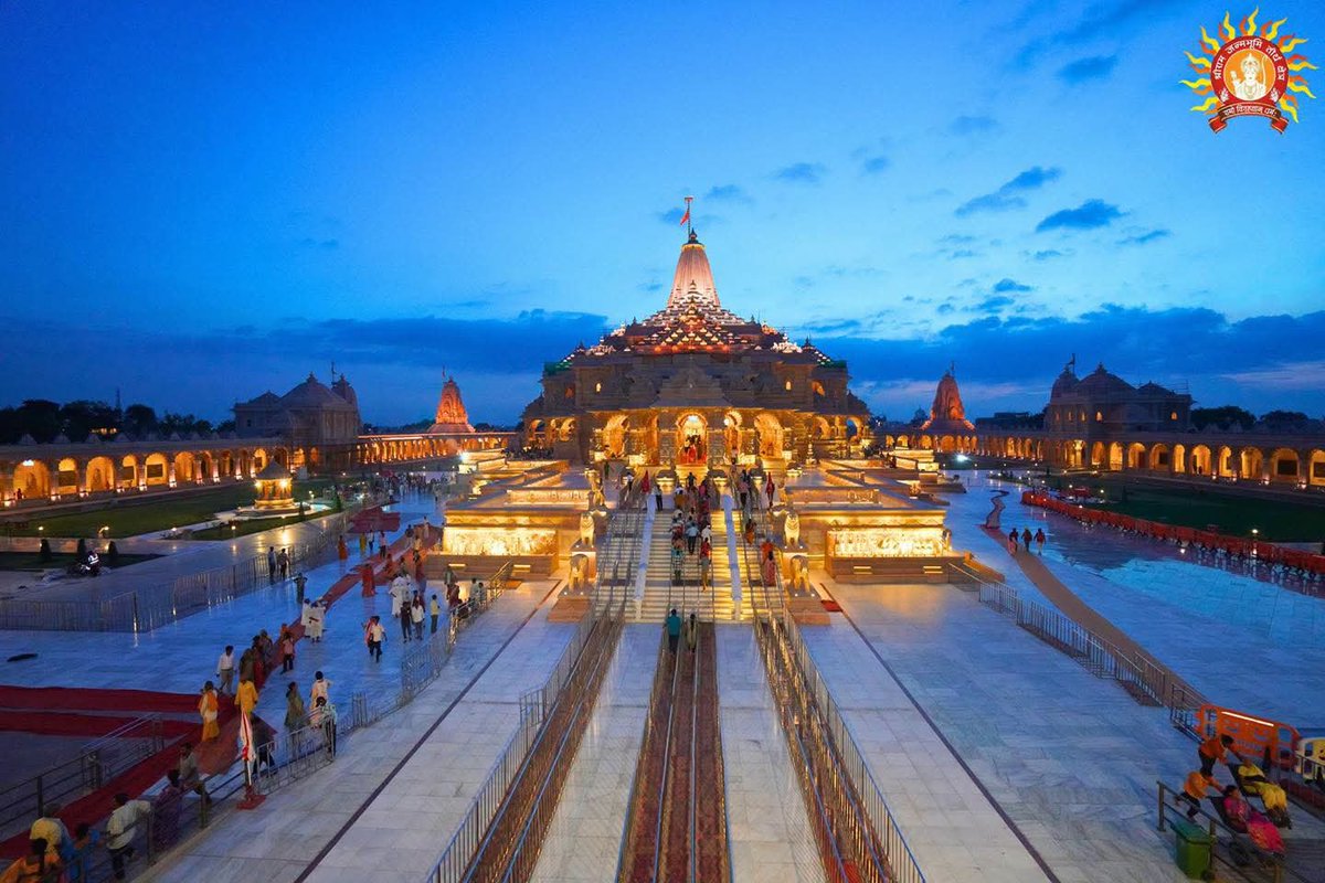 vj7381's tweet photo. Architectural night illumination of Shri Ram Janmabhoomi Mandir has been inaugurated.

Bathed in a divine golden glow, d majestic shikhara &amp; sacred precincts radiate timeless beauty, devotion, &amp; spiritual grandeur.

A breathtaking symbol of faith &amp; Sanatan heritage.

#JaiShriRam https://t.co/El6oSgiElG