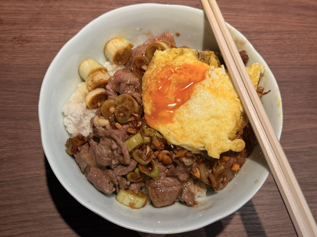 FeigeNbX's tweet photo. 今晚整个一人食吃吃 https://t.co/cT5n0x3Eka