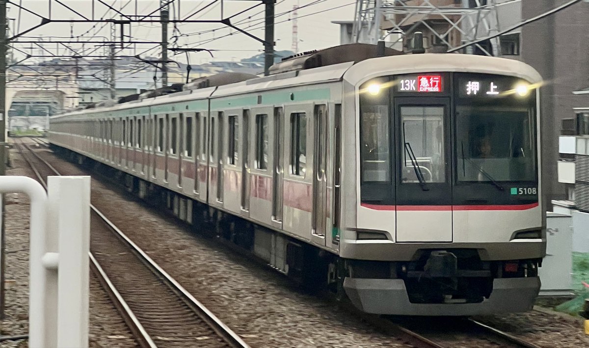 Yokosuka0804's tweet photo. そろそろカメラ買おうかな… https://t.co/S4iLwQVReX