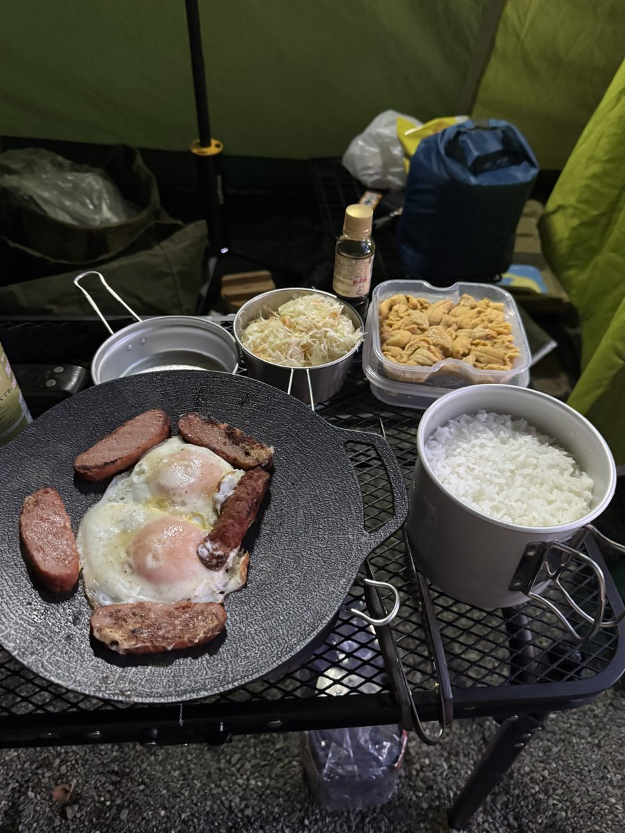 taigamaru1977's tweet photo. お中元とコンビニプラスのキャンプ飯 https://t.co/hka2A7xjcu