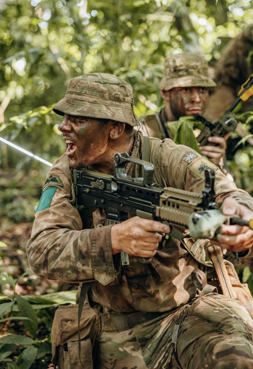 TheParachuteReg tweet picture