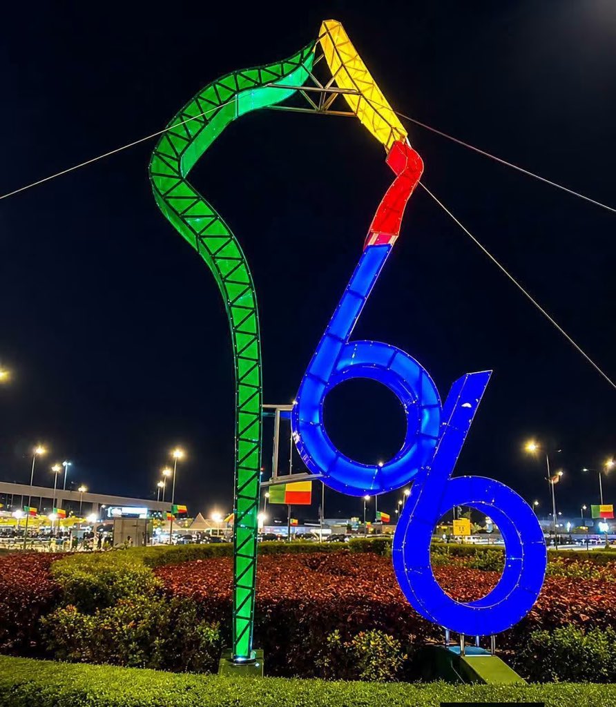 Careliodo's tweet photo. Bonne fête de l’Indépendance à toutes et à tous.🇧🇯
Fiers de notre histoire, confiants en notre avenir.
Vive le Bénin !

Carélio do REGO
#CdRG #IndependanceBenin #FêteNationale https://t.co/0jKqBG0Ruk