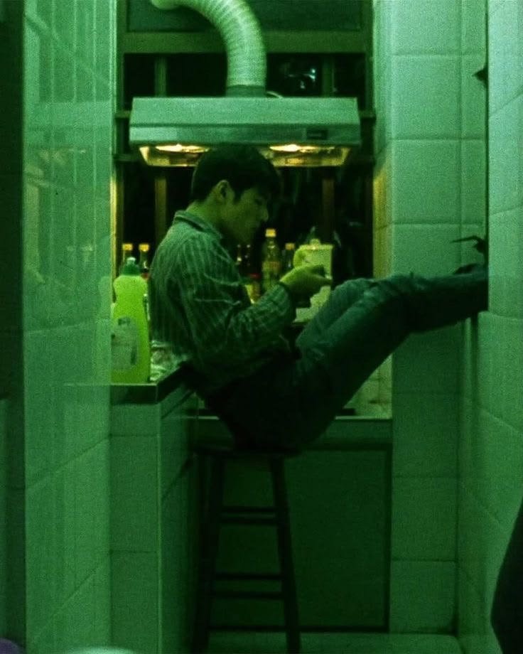 dacinemacircuit's tweet photo. Chungking express (1994) https://t.co/EiTcBVGFnL