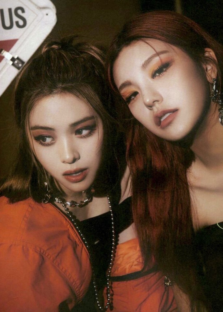itzypopbase's tweet photo. JYPE Founder J.Y Park when asked if ITZY’s Yeji and Ryujin will debut as a subunit in the future:

“Not now, but I’ll try.” https://t.co/jX3U62zpxQ
