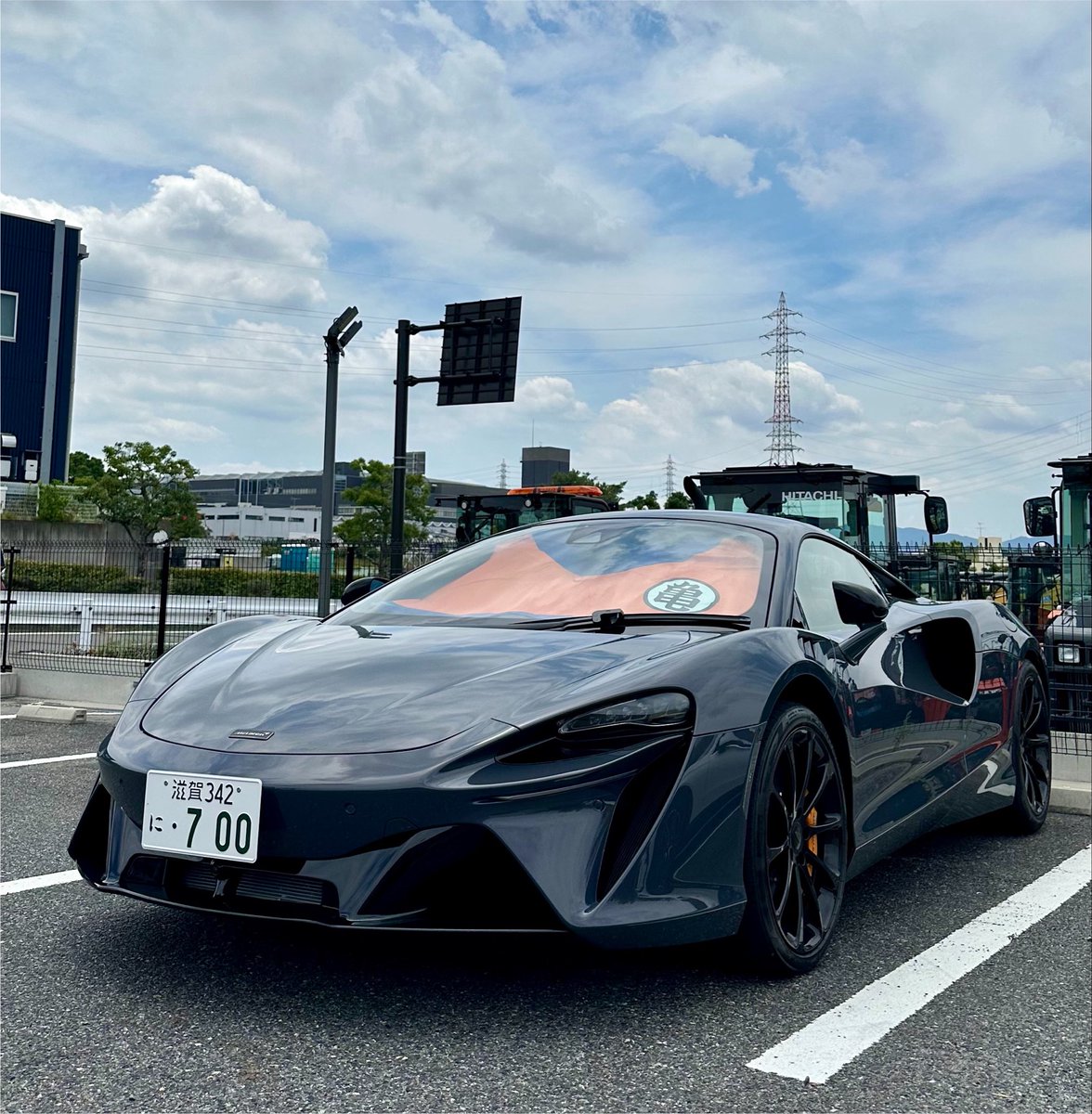 barnblack0317's tweet photo. かっこいいサンシェードを手に入れた！

#McLaren
#DragonBall https://t.co/NInxpJpnKk