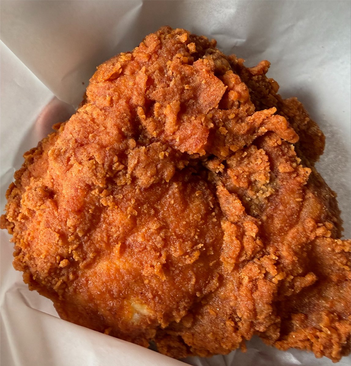 koichiro0202's tweet photo. ケンタッキーフライドチキン
オリジナルチキン🍗
レッドホットチキン🔥🍗
グリーンホットウイング🔥
ビスケット🍩
食べたくなるなる https://t.co/U2LjOGCqXF