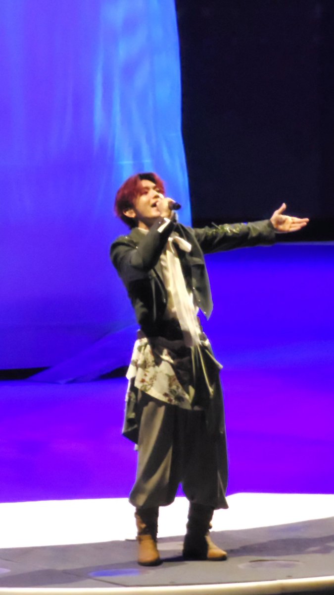mini_tama44's tweet photo. 動画からの抜きだからあまり画質良くないけどどうぞー！
#ディズニーオンアイス
#髙塚大夢 https://t.co/lDSzdaHmGy