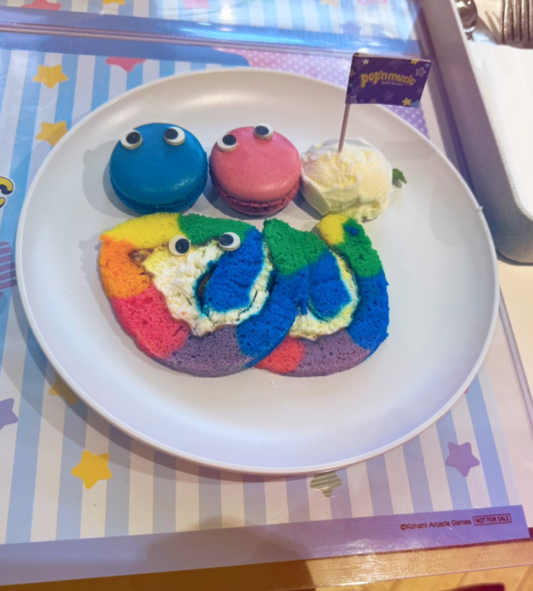 sasakure__UK's tweet photo. ポップンカフェ行ってきた！！！！！！！！
合法にポップ君を食べられる最高にPerfectなカフェだった
オイパンク0EXがちょっとうまくなりました

#popn星空コラボカフェ https://t.co/9KYDGRljFE