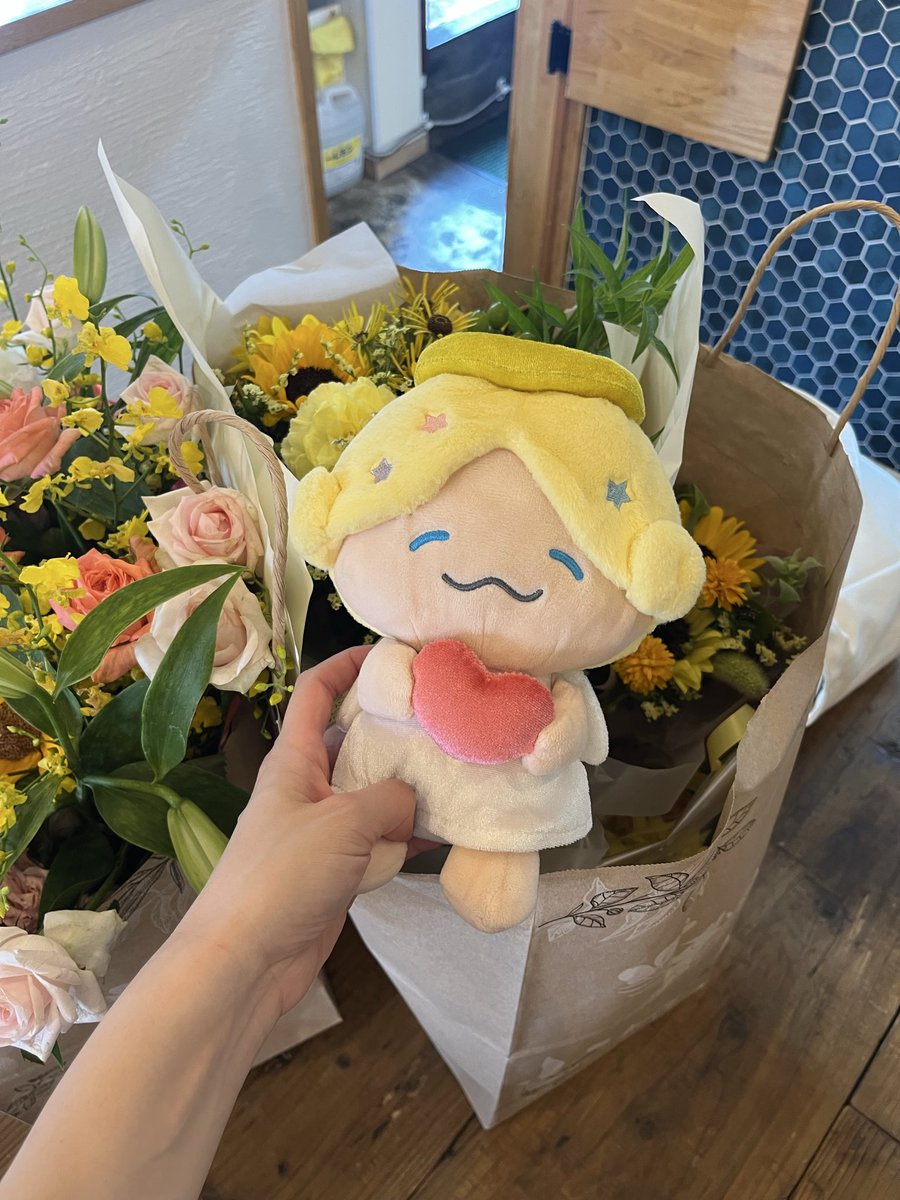 jo1_shosei's tweet photo. 【#PIKONI 🌼】8/3月曜日1日早いですが1周年記念ということで「一番人気バナナブレッド・新作レモンパウンド・ピコニブレンド・芋茶」が入った「おうちでピコニセット」900円を1日15セット限定販売！暑い日はしゅわしゅわレモネードがおすすめ🍋♡JAMさん2年目もお待ちしてます！☺️💛@official_jo1 https://t.co/pvjYN58Pa9