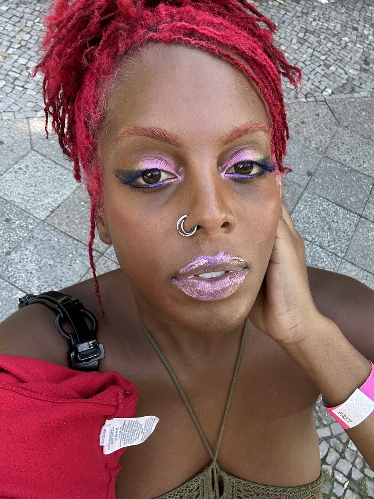 huxtablejuliana's tweet photo. https://t.co/QLthHrHZoP