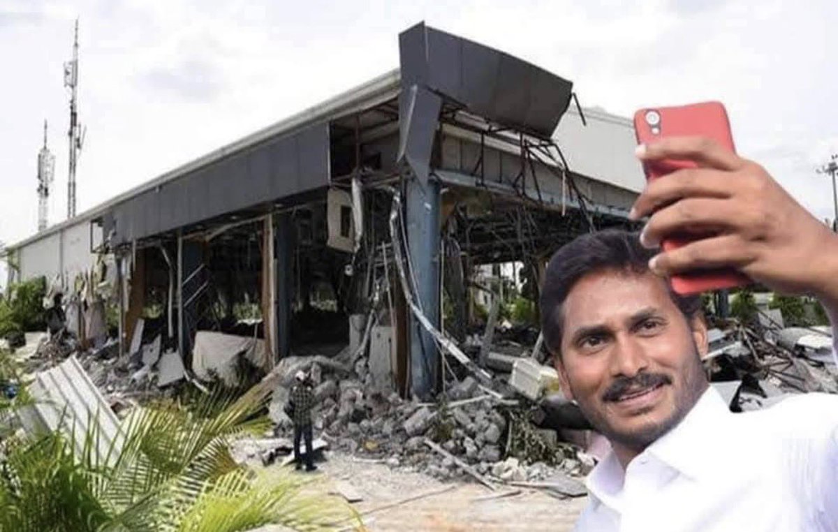 renuka_jetti's tweet photo. ఒకరు కష్టపడి కడతాడు (@ncbn గారు) VS ఒకరు కష్టపడి పడగొడతాడు (@ysjagan )
#YcpCriminalPolitics
#EndOfYCP
#HOPEJETTI https://t.co/O3S6FHQP9W