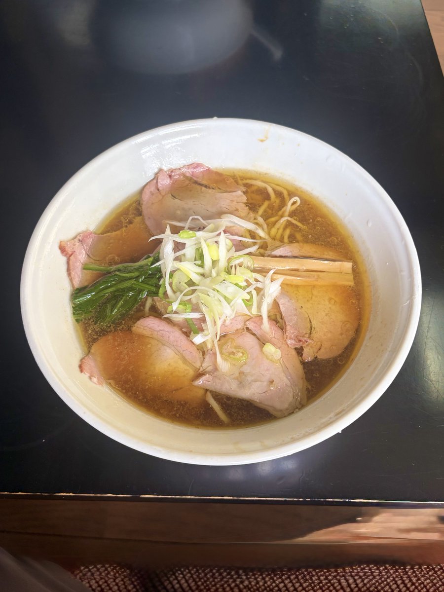 Xk5xfznkdsc9Odc's tweet photo. 【手打 焔　那須塩原市】

『チャーシューメン』

うますぎてなにも言えない。

だから写真だけ見てください。

言える事があるとすれば…

また食べたい…それだけ。

ご馳走様でした🙏 https://t.co/vX3BY2B86o