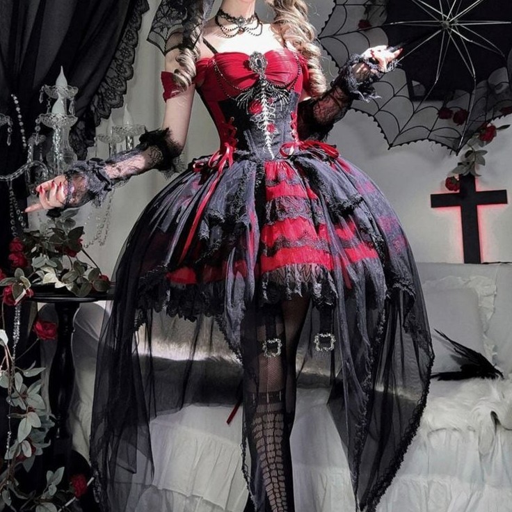 Maidens_Reve's tweet photo. 紅月の棺・ゴシックヴァンパイアドレスセットアップ♡ https://t.co/0C0IHixlVl