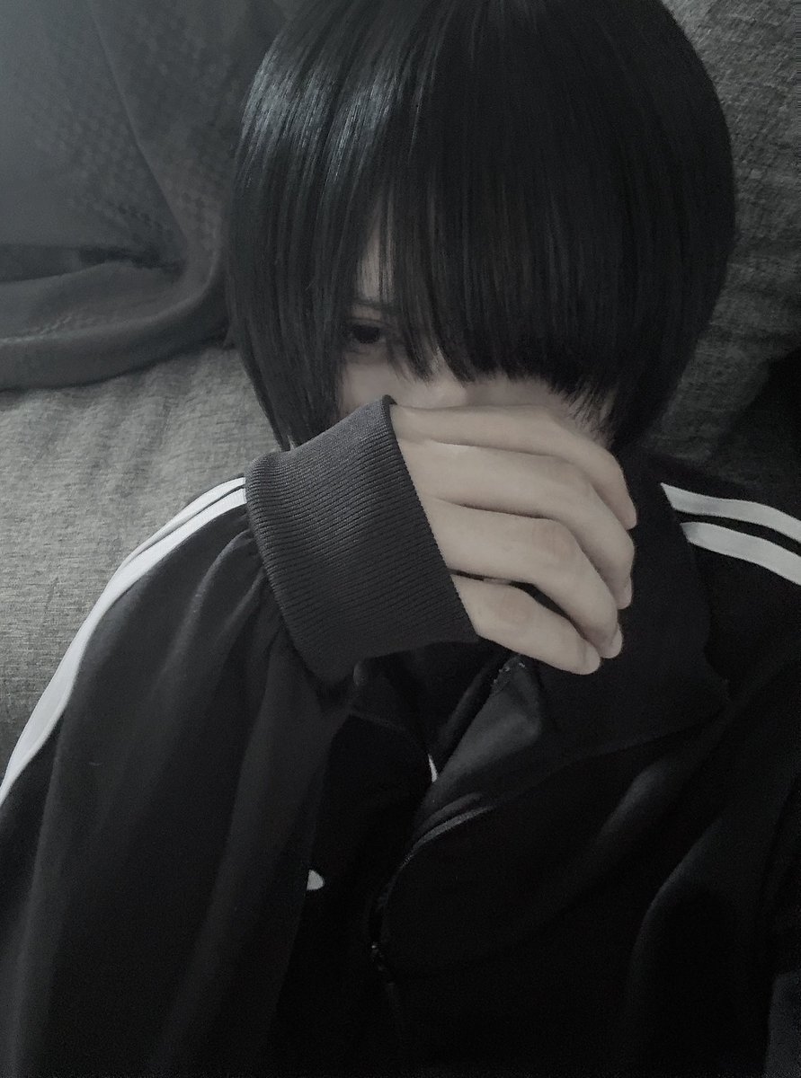vanitasdiary's tweet photo. 片目 https://t.co/HZyI1c37zk