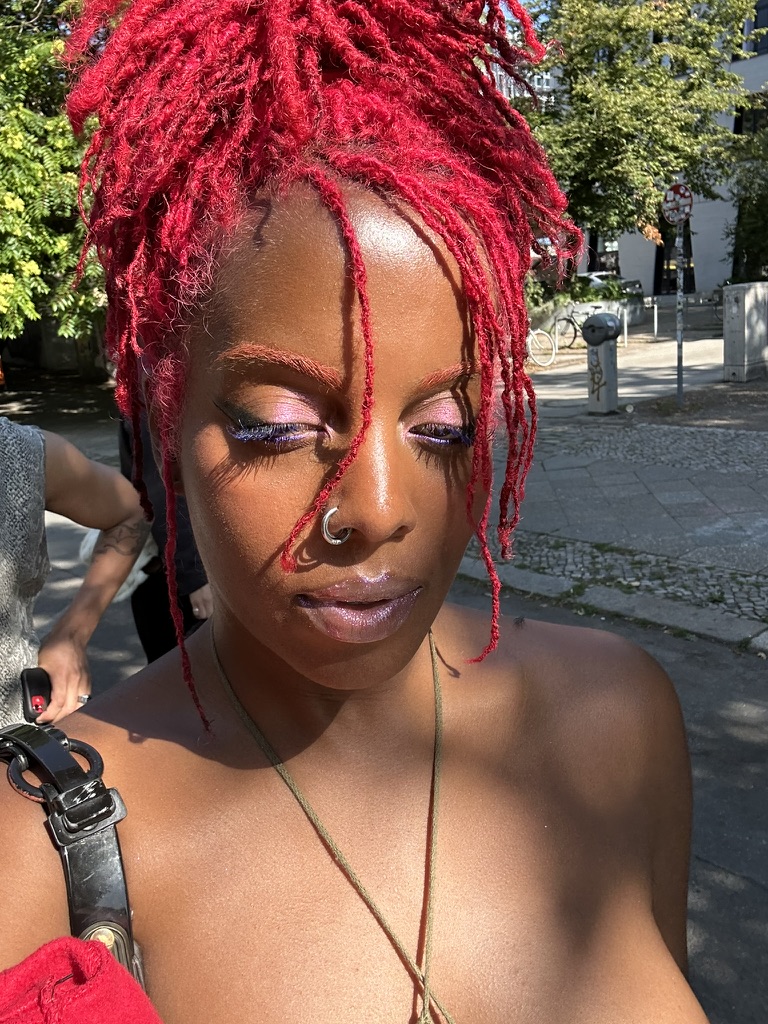 huxtablejuliana's tweet photo. https://t.co/QLthHrHZoP