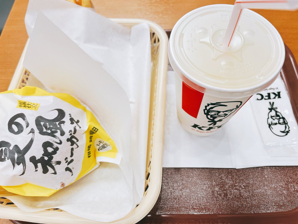 Kacho__Cos's tweet photo. とりあえず晩御飯‼️ https://t.co/CqM2o3WQkE